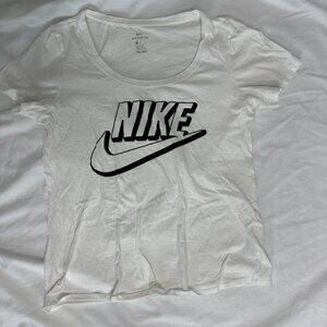 Nike Essential T-shirt Womens Style size S